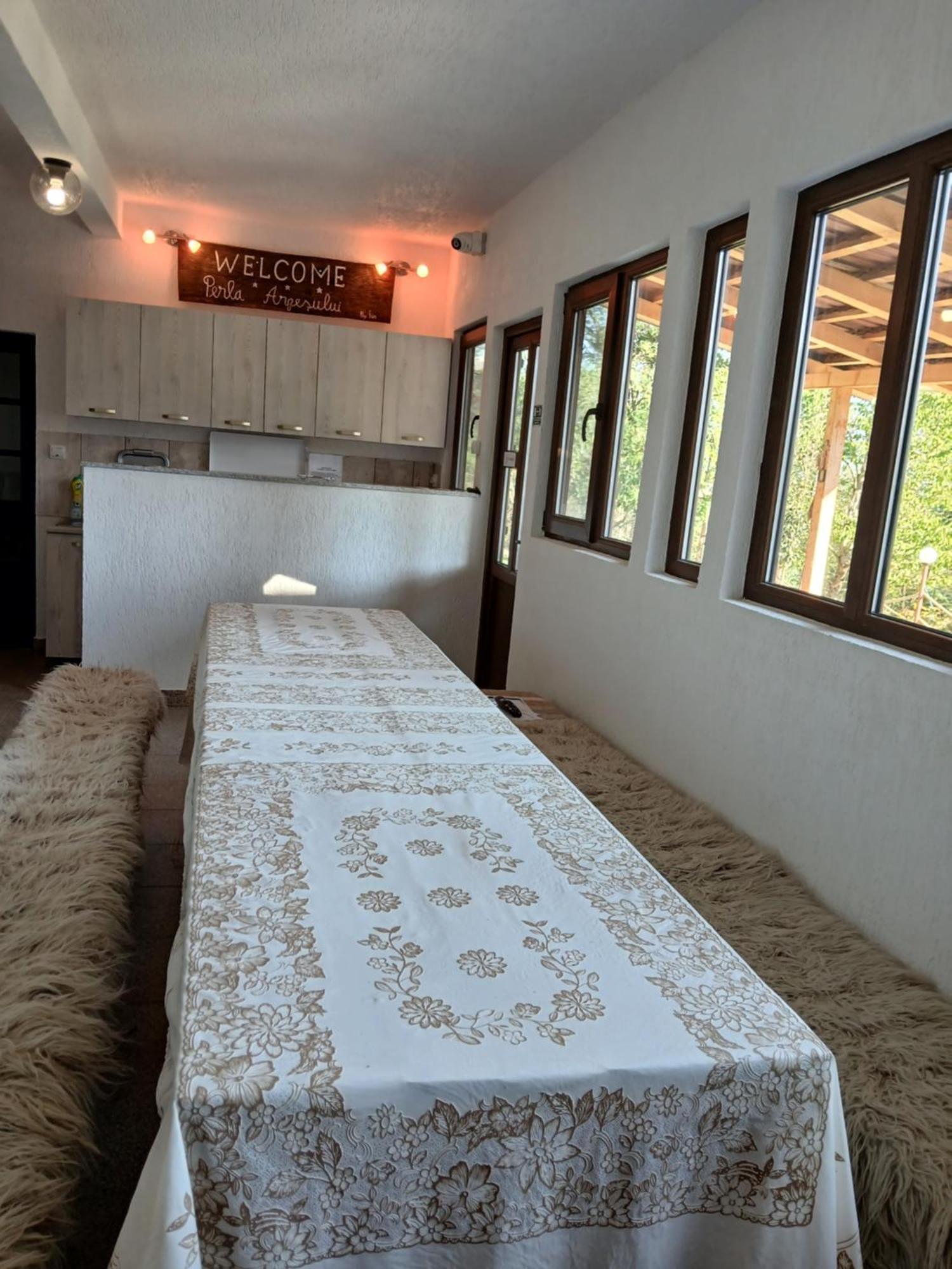 Perla Argesului, Ciubar, Piscina, Lift, Gratar, Cabana, Pensiuni, Hotel Cazare Transfagarasan Curtea De Arges Albestii de Arges Luaran gambar