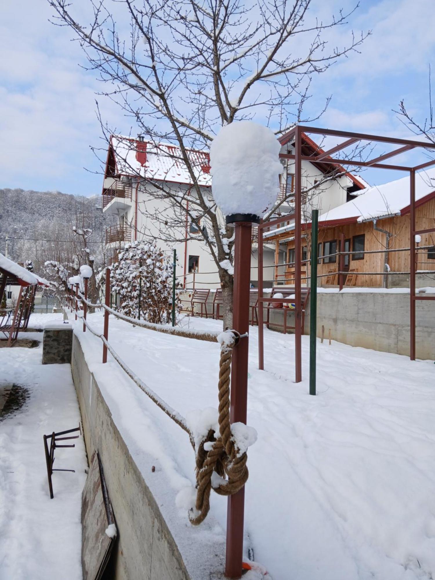 Perla Argesului, Ciubar, Piscina, Lift, Gratar, Cabana, Pensiuni, Hotel Cazare Transfagarasan Curtea De Arges Albestii de Arges Luaran gambar